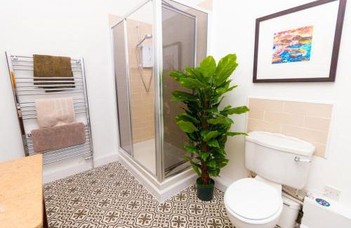 Riverview Upper Apartment - Foto 16