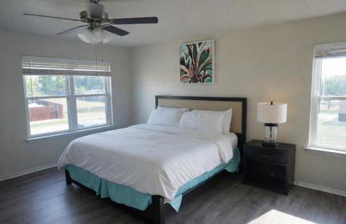 Peaceful Family Retreat Near AT&T Stadium, Texas Rangers, Six Flags, Epic Waters Indoor Waterpark, DFW Airport & More! - Foto 48