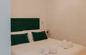 Hacienda Clavero Four Garden Apartment - Photo 9