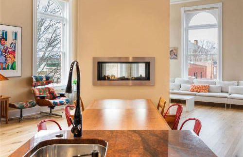 Penthouse Apartment Overlooking Downtown Mall - Foto 3