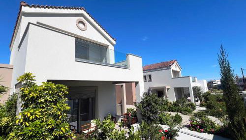 Easy Living 1 & 2 - Photo 2, Garden, Garden view