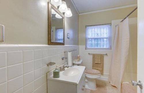 Cozy Tuskegee Home - 20 Mi to Auburn University! - Photo 15