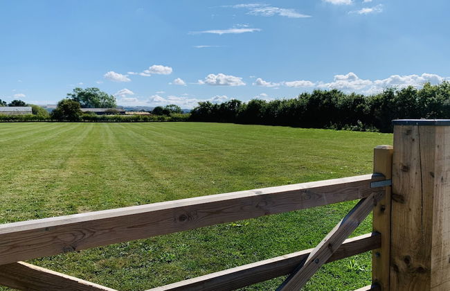 Luxury Studio Cottage at Foot of Yorkshire Wolds - Photo 18