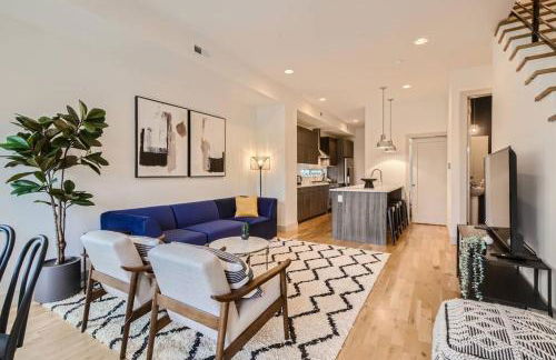 Upscale Townhome w/ Stunning Rooftop Views - Foto 21