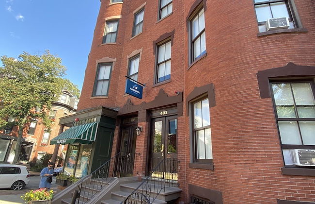 Maverick Suites at 402 Columbus Ave - Foto 60