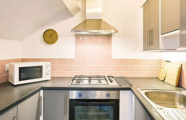 Host Stay North Parade Apartment - Photo 11