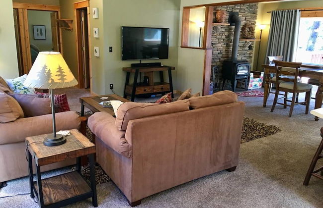 Mountain Pine Cabin - Sleeps 6 - Pet Friendly - Foto 13