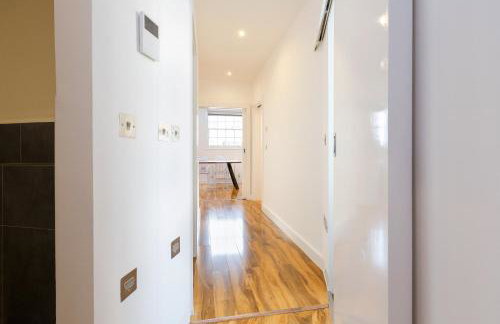 Spacious 4 bedrooms flat in New Oxford Street - Foto 20