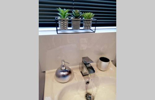 'Serenity in Somerset ' Self Catering House Rental Near Chard , Accomodation for Contract Workers only - Foto 33