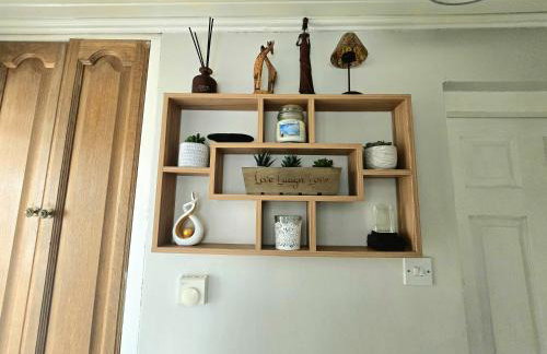 Twenty-One Retreat Surrounded by open landscapes - Foto 8