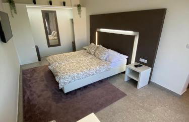 Apartmani Kumenat - Photo 38