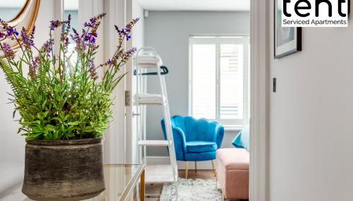 COZY 2 BED Apt, town centre, pkg, perfect for long stays - Foto 5