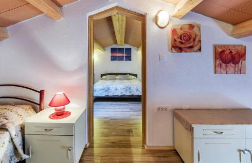 Four-Bedroom Holiday Home Labin With Sea View 08 - Photo 28