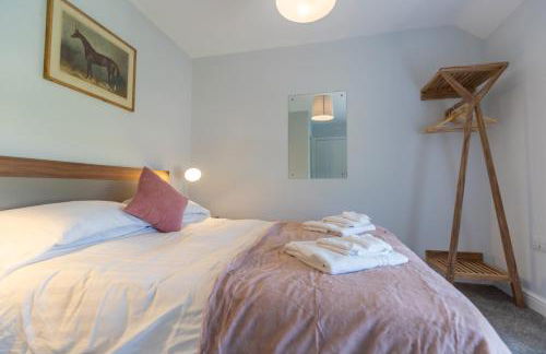 Butterwick - Barn Conversion with a hot tub on a Country Estate - Photo 8