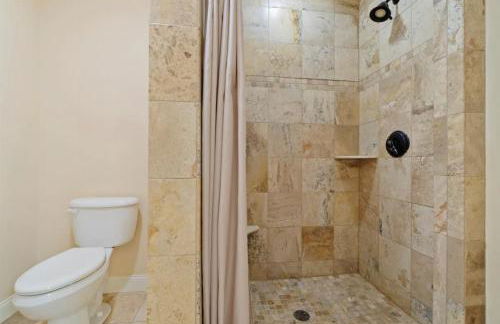 Cedar House Retreat - Photo 25