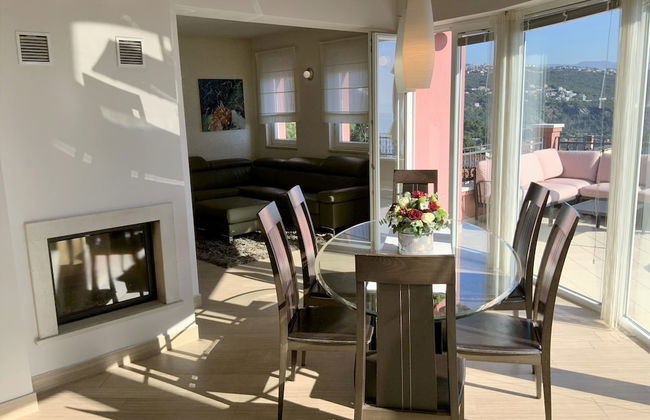 Luxury Three-bedroom Apartment With Amazing Overlook at the sea - Foto 22