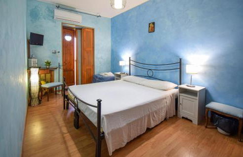 Stunning Apartment In Monteleone Sabino With Wifi - Foto 16