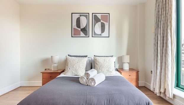 Charming 1BR Near Tower Bridge Walks - Foto 4, Habitación