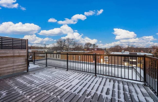 3 Bedroom Penthouse Great for Family Vacation - Photo 20