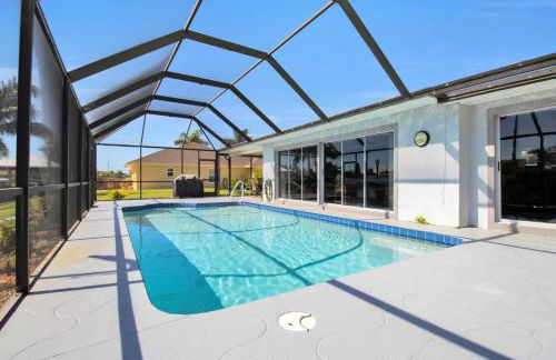 Pet Friendly Canal Front 3-Bedroom Grand Villa with Pool, Linai and Dock - Foto 33