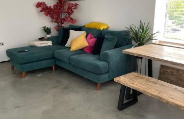 Modern Apartment Central Woodstock with Parking - Foto 13