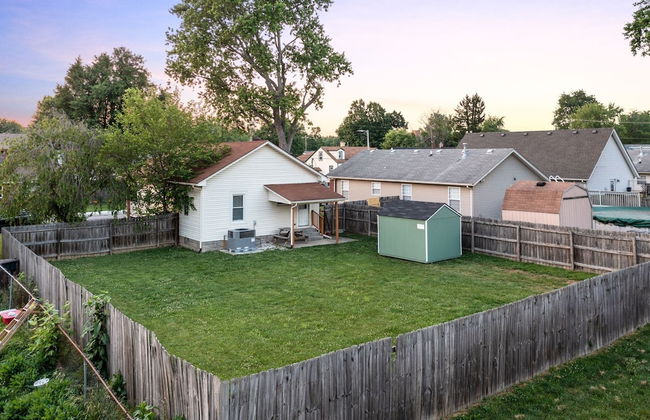 Charming 2br Hot Tub Getaway 2 Bedroom Home - Foto 34