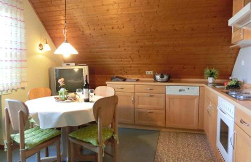 Cozy Apartment with Private Garden in Nisterau - Foto 4