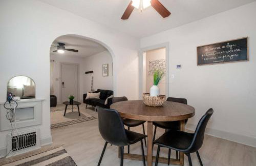 Home Sweet Home - Loft 3 BR - 1 BA WIFI SMART TV - Photo 14