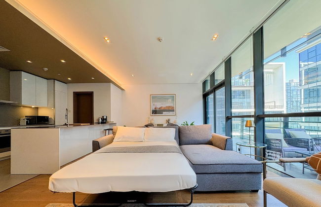 Aya - Sophisticated 1BR Apartment in CityWalk with Views - Photo 20