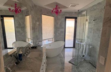 Fort Lauderdale Mansion with Private Pool & Hot Tub - Perfect for Families - Foto 50