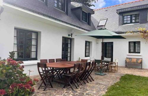 Fantastic 6 Bedroom House with stunning sea view - Foto 36