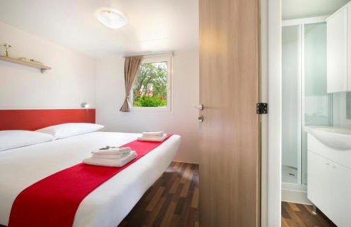 Amazing Home In Novigrad With Wifi - Photo 15