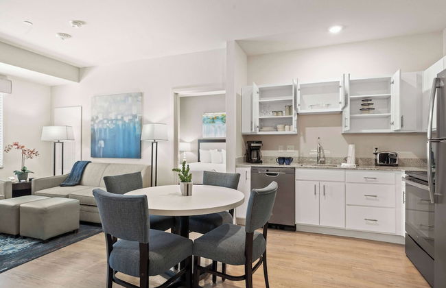 WaterWalk Extended Stay by Wyndham Kansas City - Overland Pk - Photo 32