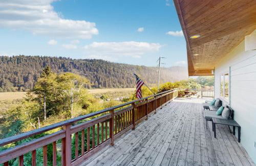 Logan's Landing - Photo 3