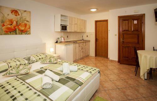 Apartments Juranic I - Photo 14