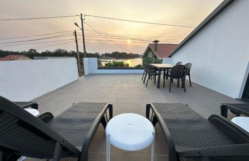 ÁTICO BOJ - Terraza con jardín & Hórreo Chill con vistas al mar - Foto 28