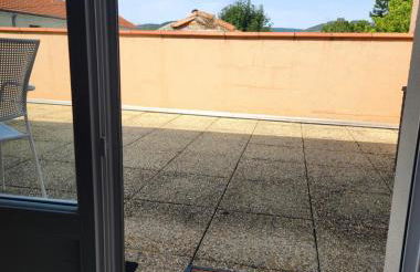 Appartement calme et spacieux avec terrasse à Issoire - Foto 3