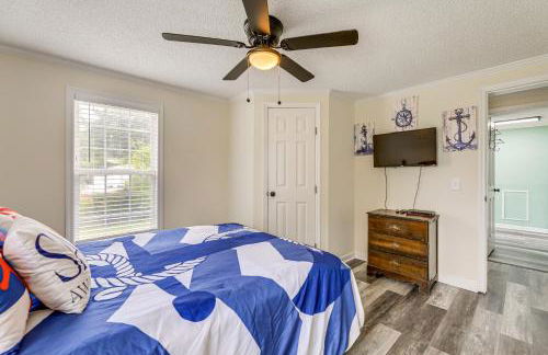 7 Mi to Beach! Sneads Ferry Family Home with Hot Tub - Foto 22