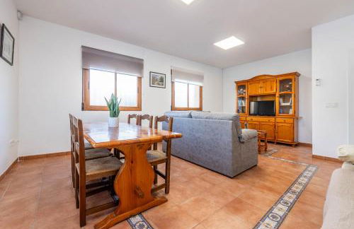 Amplia Casa Familiar con Calefacción, cerca de Sierra Nevada y Granada - Foto 25