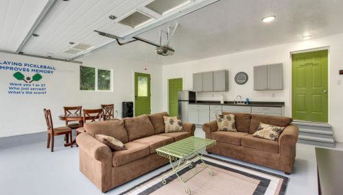 3 Acre Retreat with Fire Pit, Pickleball and Gazebo - Foto 4