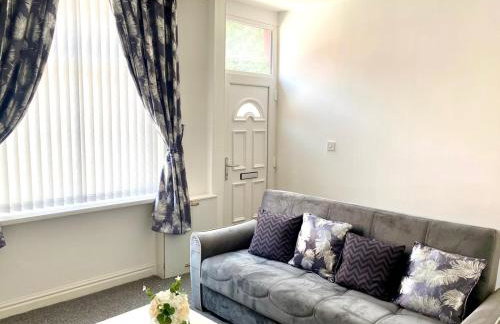 Cosy Cheerful 2 Bedrooms Near Piccadilly, Etihad Stadium Sleeps up to 5 - Foto 1