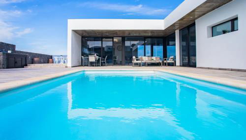 Eslanzarote Eco Villa Tony, heated pool, jacuzzi, Sat tv, Super wifi - Photo 1