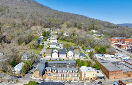 Your St Elmo Getaway for Rock City & Ruby Falls, 2BD townhome, 6 min to downtown - Foto 49