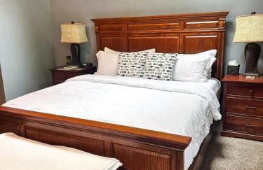 Lakefront Home 4Bed3BathDockFirepitGrill-12PP - Foto 25