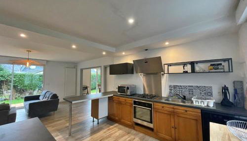 La Libellule, Maison de 3 chambres, proche du centre ville et à 8 min des plages - Foto 3