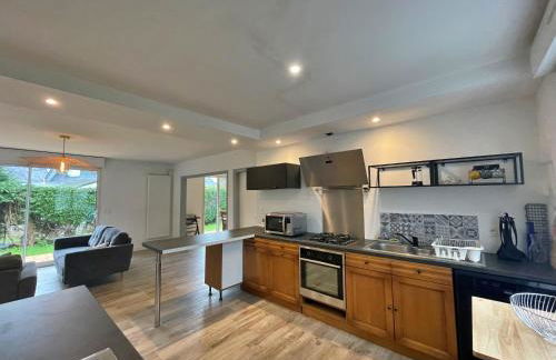 La Libellule, Maison de 3 chambres, proche du centre ville et à 8 min des plages - Foto 3