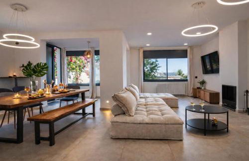 Villa privada para grupos grandes cerca de Sitges Piscina terrazas y naturaleza - Foto 39