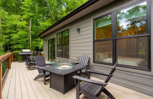 Townsend Gem Retreat with Hot Tub and Fire Pit - Photo 38