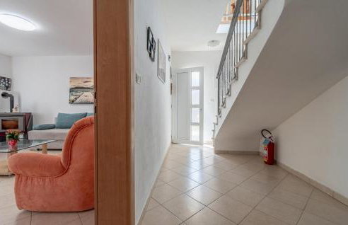 Amazing Home In Nedescina With Wifi - Foto 17