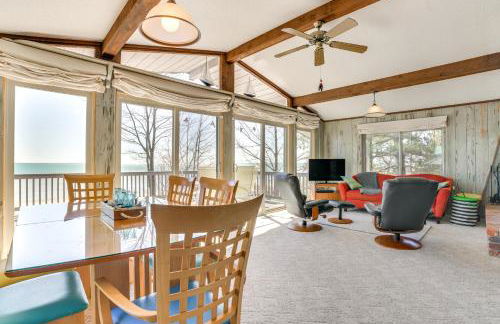 Private Beach Waterfront Home on Lake Huron! - Foto 1